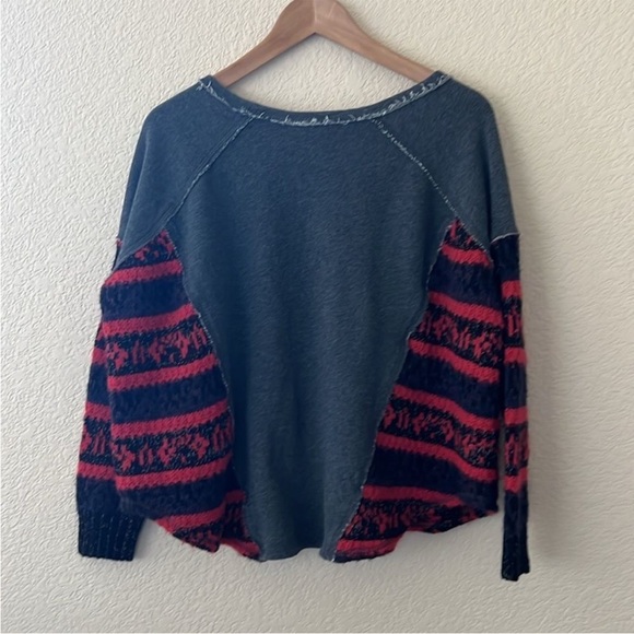 Free People Distressed Raw Hem Gray Red Oversized Sweatshirt Thermal Tee Top S - Picture 6 of 7